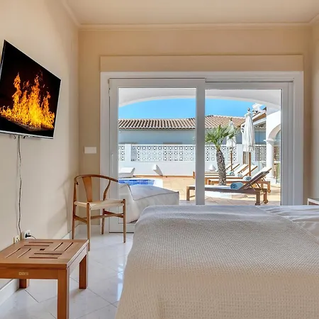 Casa Iris Βίλα Γιαβέα