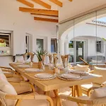 فيلة Casa Iris *